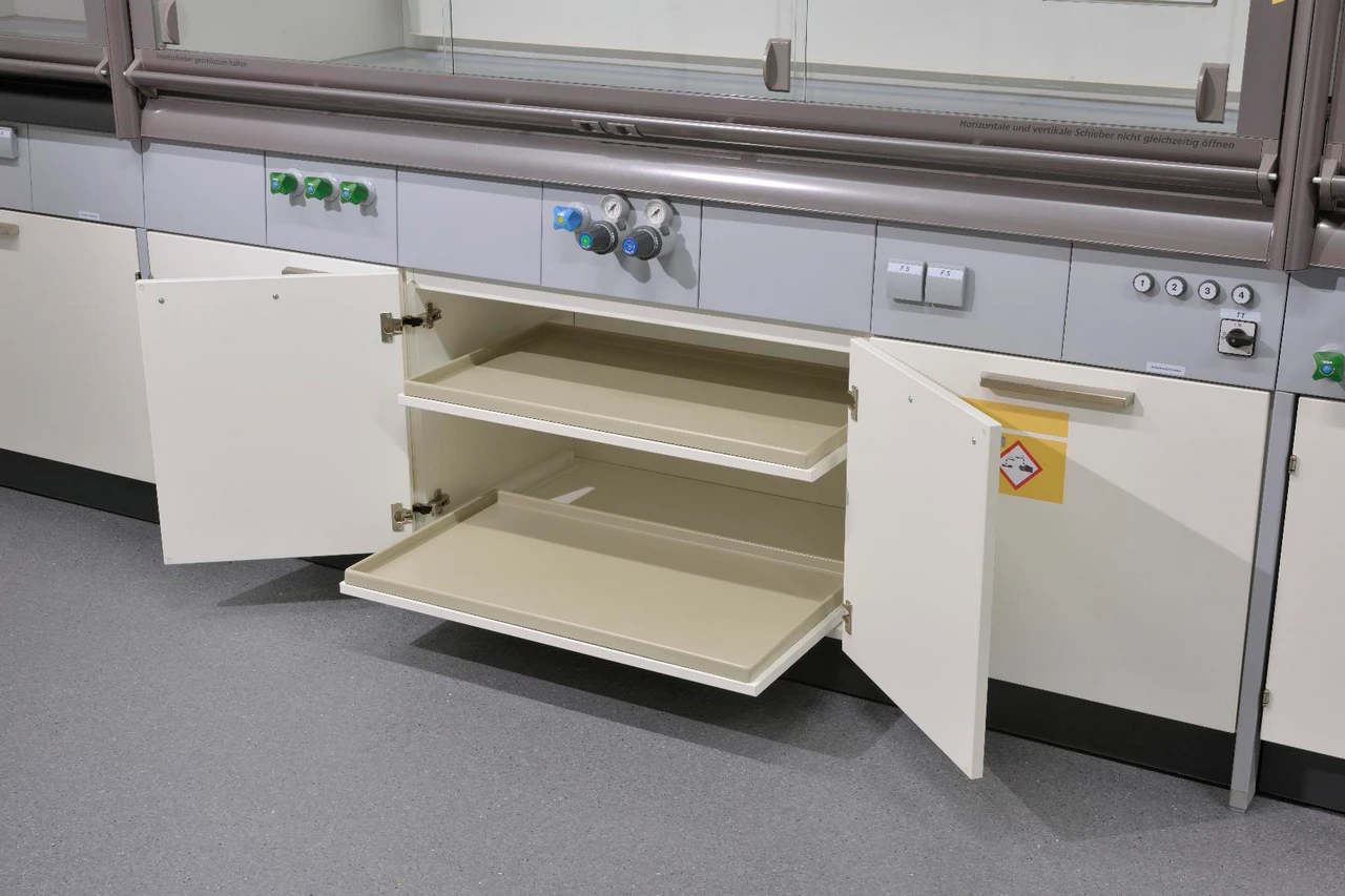 Laboratory Bench Systems