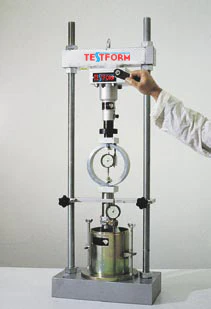 Tek Eksenli Basma Test Cihazı