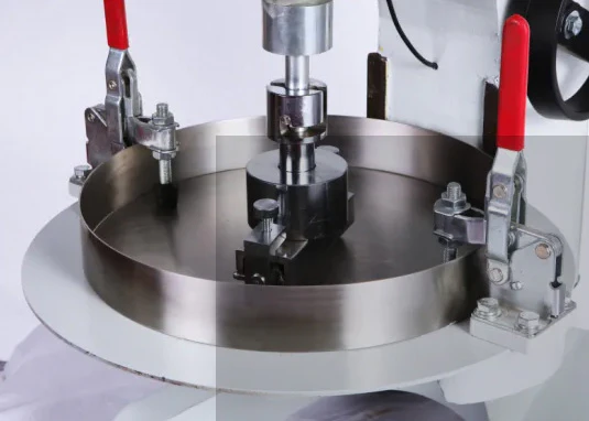 Wasserfacher Gummireifenverschleißprüfgerät (Planet-Mischer)