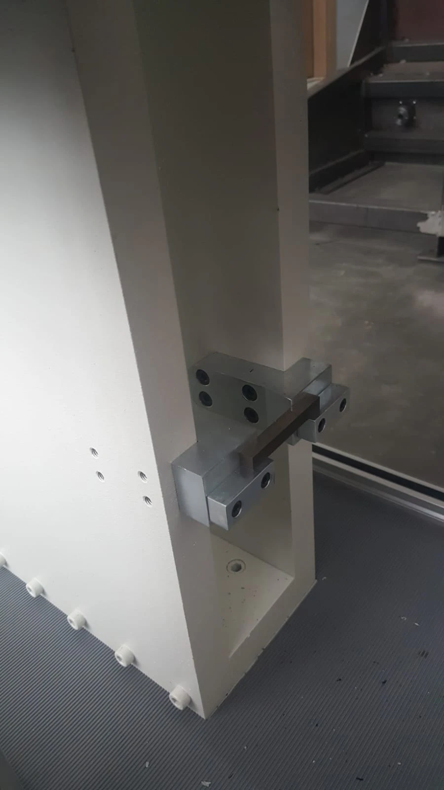 Notch, Pendulum Impact Testing Machine "Izod and Charpy 300J-750J"