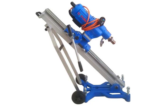 Universelle Kernbohrmaschine, elektrisch betrieben