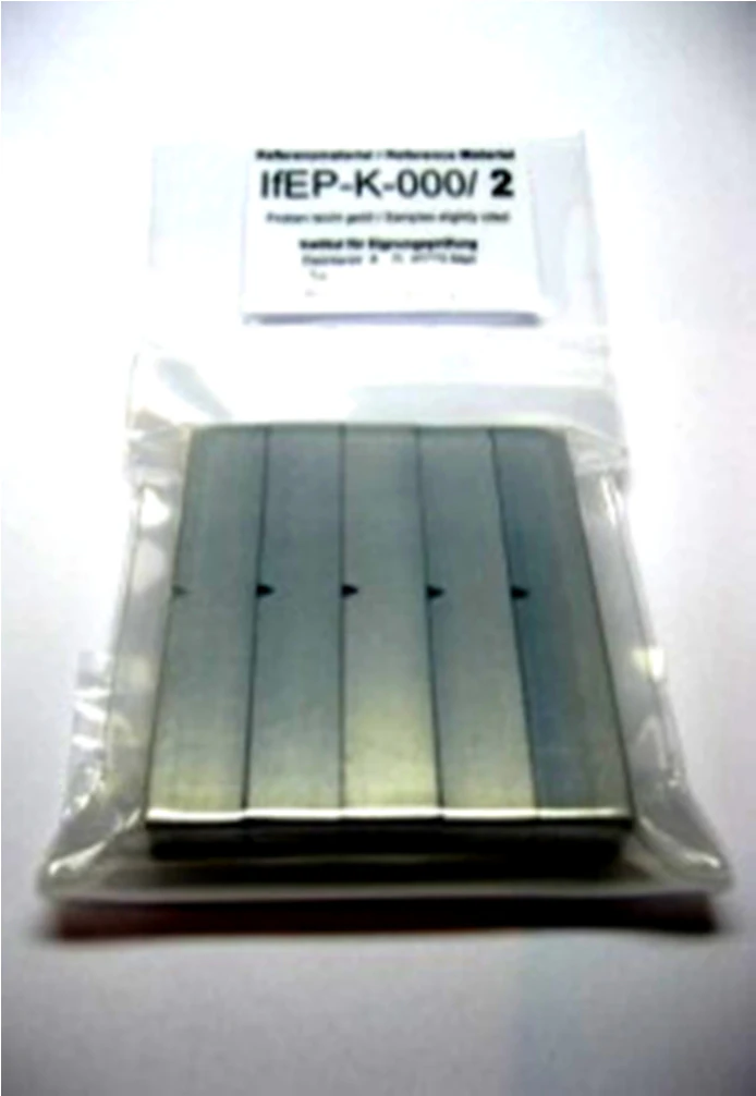 Charpy sarkaç darbe testi için sertifikalı test numunesi