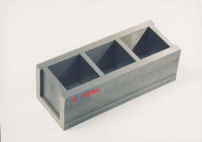 Üçlü gözlü küp kalıp (70.7 mm)